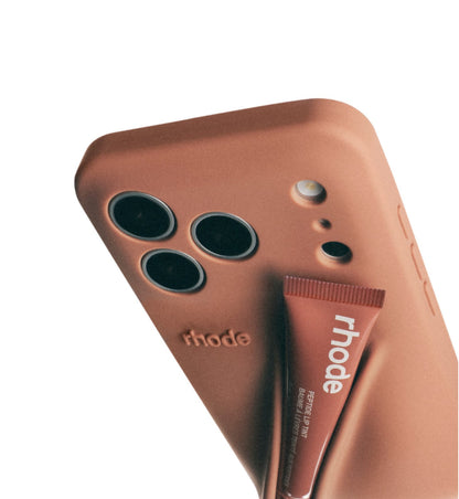 Rhode lip case 'colada'